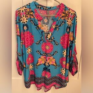 Honeyme curvy XL tunic colorful blue pink pattern long roll tab sleeves